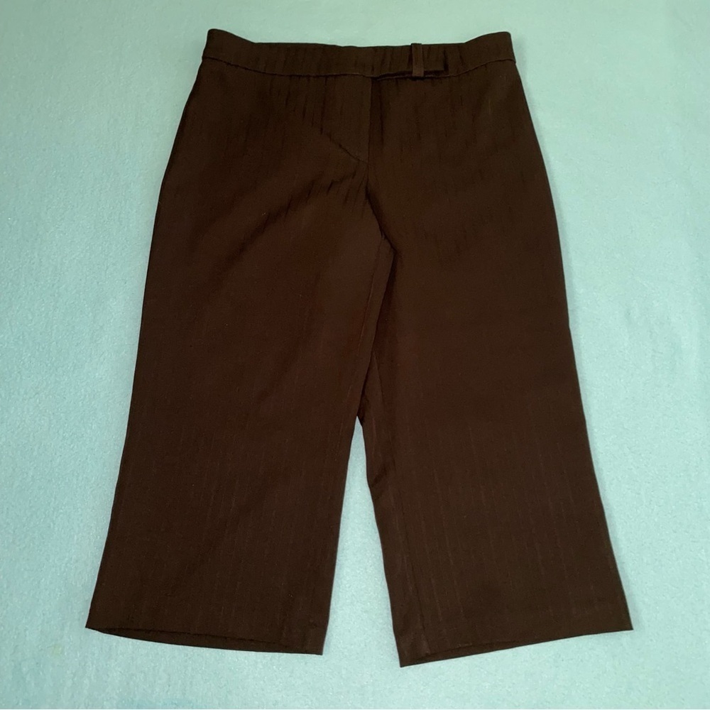 METRO GIRL black pinstripe mid rise capris wide leg textured New size 12 P